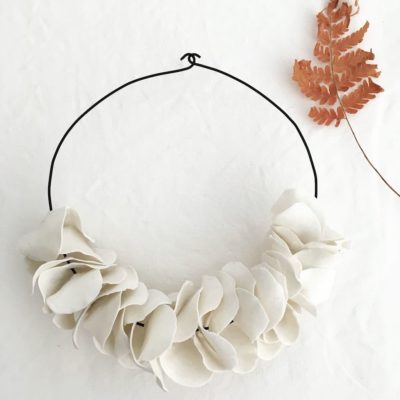 Couronne de fleurs en porcelaine ** Grand modèle